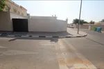 للبيع 
فيلا في الشارقه منطقة المنصوره دور واحد على شارعين زاويه
المساحه 5086 قدم
تتكون من 6 غرف ماستر وصالتين ومجلس خارجي ومطبخ معمول لها صيانه كامله ومكسيه بالحجر
‏الطبيعي
العمر فوق 25 سنة
موقع مميز قريب جدا للشارع العام والمسجد مطلوب مليون و 700 أل : Image 1
