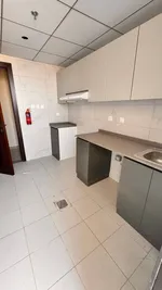 1BHK Apartment for Annual Rent in Al Jurf 3 – Ajman | AED 34,000 8500 AED quarterly : Image 3