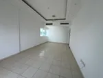 أفخم ثلاث غرف وصالة بمنطقة المجاز 3 مع اطلالة بحرية وسعر مناسب : Image 2