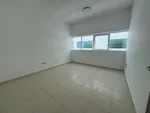 أفخم ثلاث غرف وصالة بمنطقة المجاز 3 مع اطلالة بحرية وسعر مناسب : Image 4