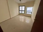 اكبر وارخص شقه ثلاث غرف وغرفه خادمه وتراس للايجار السنوى فى الشارقه : Image 4