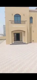 فيلا للبيع في موقع استراتيجي تملك مواطنين فقط : Image 4