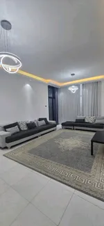Two rooms and a hall in Falcon Towers : Image 2