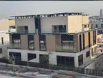 فيلا للإيجار 
الريمان 
٥ غرف ماستر 
٢٢٠ الف
اول ساكن
تشطيب vip : Image 1