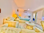 FURNISHED STUDIO : Image 4