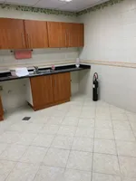 للبيع شقة غرفتين و صالة بالمجاز 3 : Image 7
