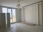 للبيع فلتين متلاصقات بمنطقة الحوشي ضاحية البديع الشارقة : Image 3