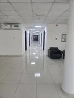 سكن عمال جاهز لاستيعاب أعداد كبيرة بموقع حيوي مناسب للشركات والمؤسسات : Image 1