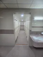 سكن عمال جاهز لاستيعاب أعداد كبيرة بموقع حيوي مناسب للشركات والمؤسسات : Image 6