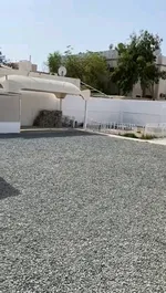 شارع قار - سكني او استثماري - مصين بالكامل : Image 2