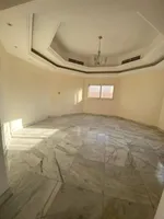 للبيع فيلا بمنطقة الطرفا ضاحية مغيدر الشارقة : Image 4