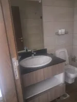 للبيع شقه غرفه وصاله في الجداف : Image 8