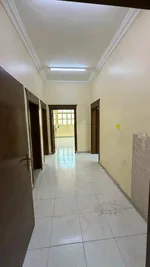 شقه طابق اول ضمن بنايه في مدينه العين منطقه المناصير : Image 5