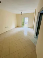 غرفة وصالة بدون فرش بدون عقد شامل الفواتير : Image 2