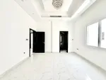 For rent, a villa for the first resident with central air conditioning in Ajman, Al Yasmeen area consists of 5 master rooms, a majlis, a hall with bathrooms, a maid's room and a large basic kitchen at a snapshot price of only 100,000 and payment faci : Image 5