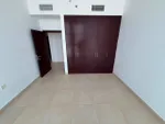 شقة باطلاله رائعة من 3 غرف وصالة للايجار السنوى بالتعاون - الشارقة : Image 3