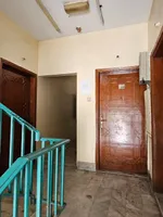 للبيع بناية سكنية  بمنطقة اليرموك الشارقة : Image 3
