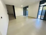 تاونهاوس 3 غرف Single Row للبيع في أزاليا - موقع مميز وفرصة استثمارية : Image 3