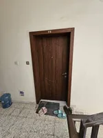 للبيع بناية سكنية تجارية بمنطقة اليرموك الشارقة : Image 3
