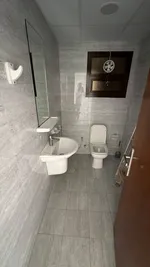 شقة للإيجار في الروضة 2, عجمان : Image 2