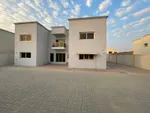 Luxury villa for annual rent in Al Barashi area 5 bedrooms : Image 2