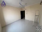 شقة غرفة وصالة مع بلكونه نظيفة جدا للايجار السنوي علي شارع الشيخ عمار : Image 3