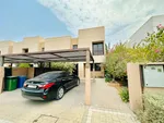For Rent Villa in Al Zahia, Sharjah : Image 2