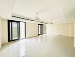 For Rent Villa in Al Zahia, Sharjah : Image 4