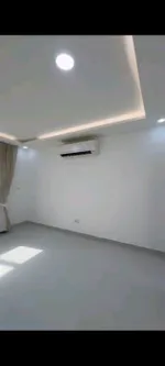 شقة ارضي بفيلا للايجار : Image 5