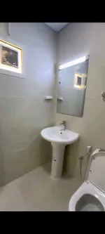 شقة ارضي بفيلا للايجار : Image 7