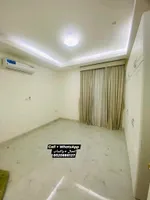 ملحق بمدينة العين منطقه الشعيبه الروضه الشرقيه يتكون من ثلاث غرف نوم ماستر وصاله ومطبخ خارجي مع غرفه خادمه وحوش موقف سياره خاص مظله : Image 7
