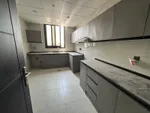 شقة للإيجار في الروضة 3, عجمان : Image 3