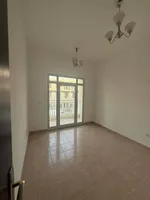 تاون هاوس للإيجار في الزاهية, عجمان : Image 2