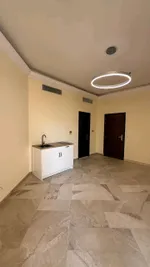 For Rent Apartment in Khalifa City A, Abu Dhabi : Image 2