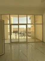 شقة للإيجار في مدينة الرياض, ابوظبي : Image 2