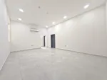 شقة للإيجار في الشوامخ, Abu Dhabi : Image 3