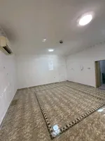 شقة للإيجار في الهيلي, العين : Image 1