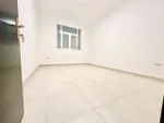 شقة للإيجار في مدينة شخبوط, ابوظبي : Image 1