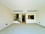 For Sale Townhouse in DAMAC Lagoons, Dubai : Image 4