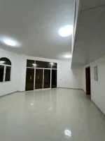 فيلا للإيجار في الخبيصي, العين : Image 1