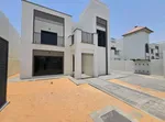 للإيجار فيلا في الشامخة, ابوظبي : Image 2