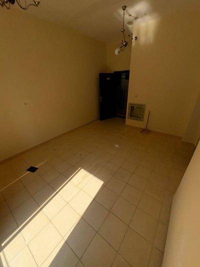 📢 للإيجار السنوي في عجمان – النعيميه3  🏠غرفه وصاله 2 حمام قريبه من الشارقه ودبي///📢 For annual rent in Ajman - Al Nuaimiya 3 🏠 One bedroom, a hall, 2 bathrooms, close to Sharjah and Dubai : Image
