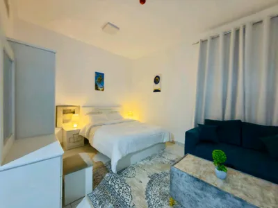 للإيجار استوديو مفروش شهري في عجمان النعيمية 1 بالقرب من أسواق العين قريبة من كل الخدمات و سهل المخرج للشارقة و دبي : Image