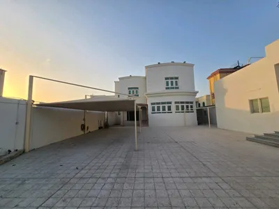 اللايجار فيلا مستقة في مدينة الشامخة مكونة من 5غرف ماستر غرفة خدمة  ومجلس رجال وصالة مجلس حريم  غرفة غسيل غرفة درول غرفة حارس  باركنات مظلل حوش مسبح الي مهتم يكلمني 0557573123 : Image