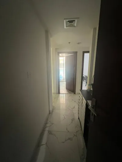 شقة للبيع بابراج الواحة غرفتين و صالة | تملك حر لجميع الجنسيات و يورث | اقساط مباشرة مع المطور بدون فوائد بنكية : Image