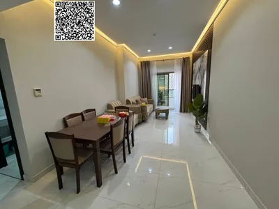 للإيجار السنوي بعجمان متاح شقة غرفتين وصالة مفروشة بفرش جديد أول ساكن مع 3 حمام وغرفة خادمة وبلكونة مميزة بإطلالة مفتوحة ومساحة واسعه جدا وتكييف مركزي وخزائن بالحائط ومطبخ أمريكاني مجهز بكافة الأجهزة الكهربائية مع باركينج مجاني للشقة في مدينة الامارا : Image