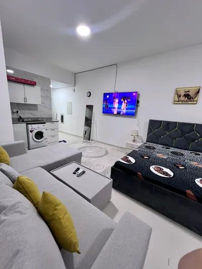 استديو للايجار الشهري : Image