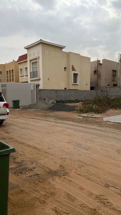 للبيع ارض سكنية بامارة عجمان منطقة الياسمين : Image