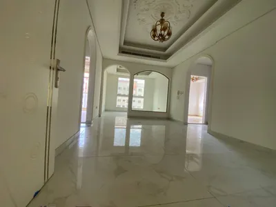 أشيك وأرقى غرفتين وصالة للايجار السنوى بمنطقة المويهات 3 : Image