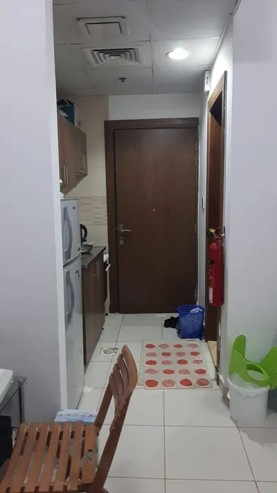 🏆 تملك استوديو فاخر بنظام المنزل الذكي | طابق مرتفع | إطلالة مفتوحة | موقع استراتيجي قريب مخرج دبي والشارقة ورأس الخيمة 🏆  Luxury Smart Studio for Sale | High Floor | Open View | Prime Location Near Dubai, Sharjah & RAK Exit : Image